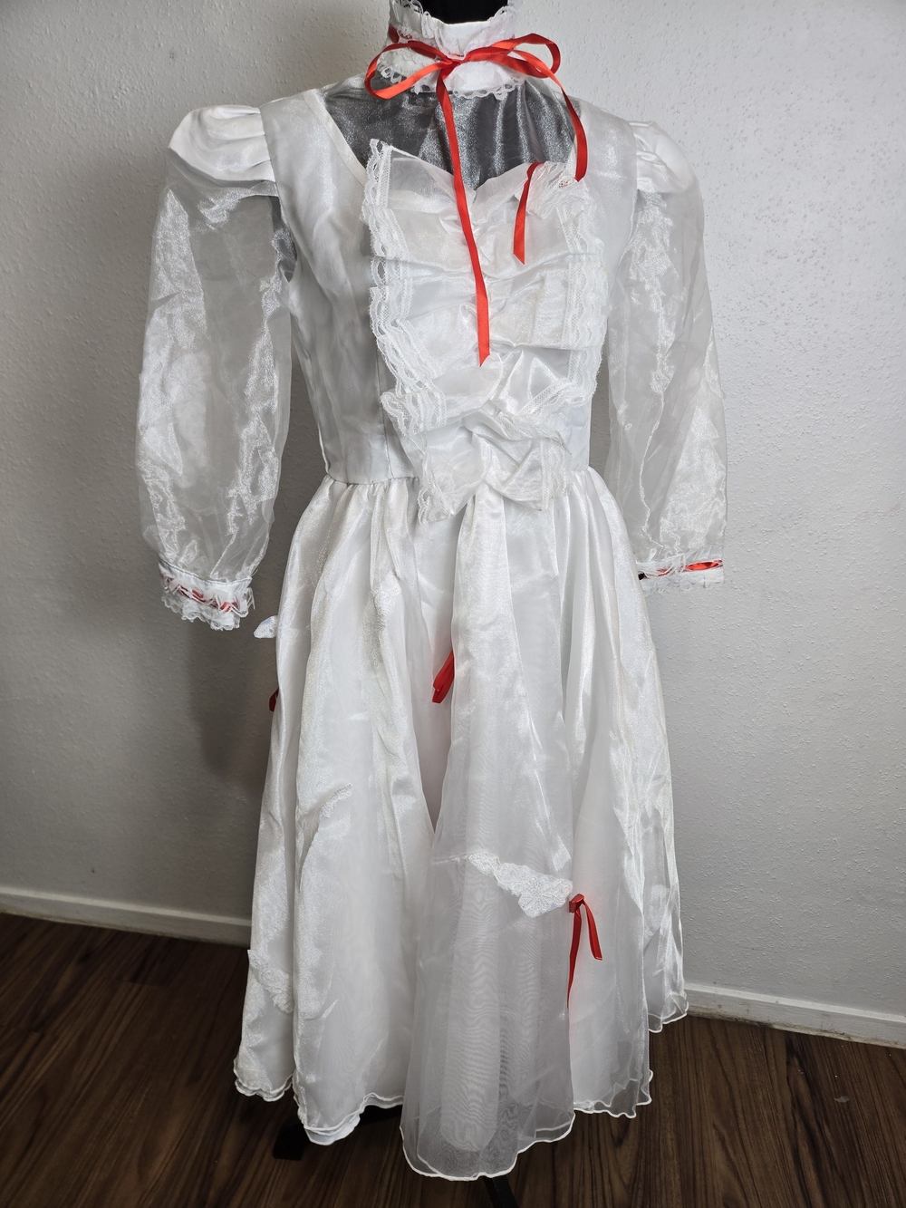 Vintage Western Prairie / Oklahoma Style White Lace Dress – Fits Medium
